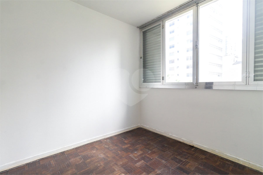 Apartamento à venda com 3 quartos, sendo 1 suíte, em Jardim América, São Paulo, SP