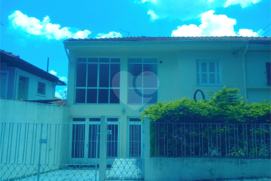 Sobrado à venda com 4 quartos em Jardim França, São Paulo, SP