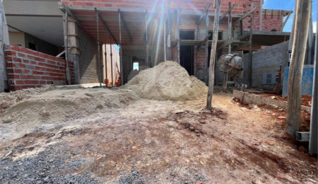 Casa à venda com 2 quartos, sendo 1 suíte, no condomínio Tivolli, Itapetininga - SP