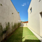 Casa à venda com 3 suítes no condomínio Celina Residencial, Atibaia - SP