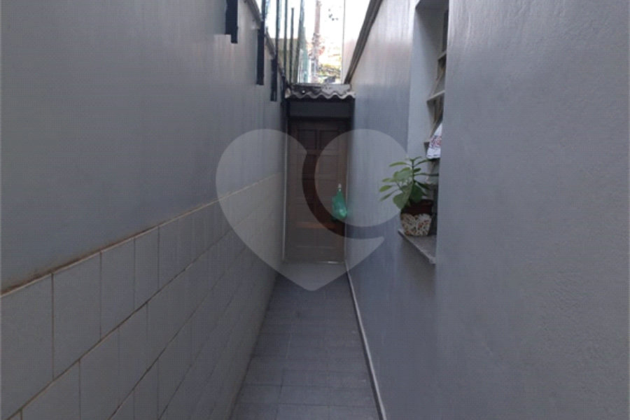Sobrado à venda com 4 quartos, sendo 1 suíte,  em Parada Inglesa, São Paulo, SP