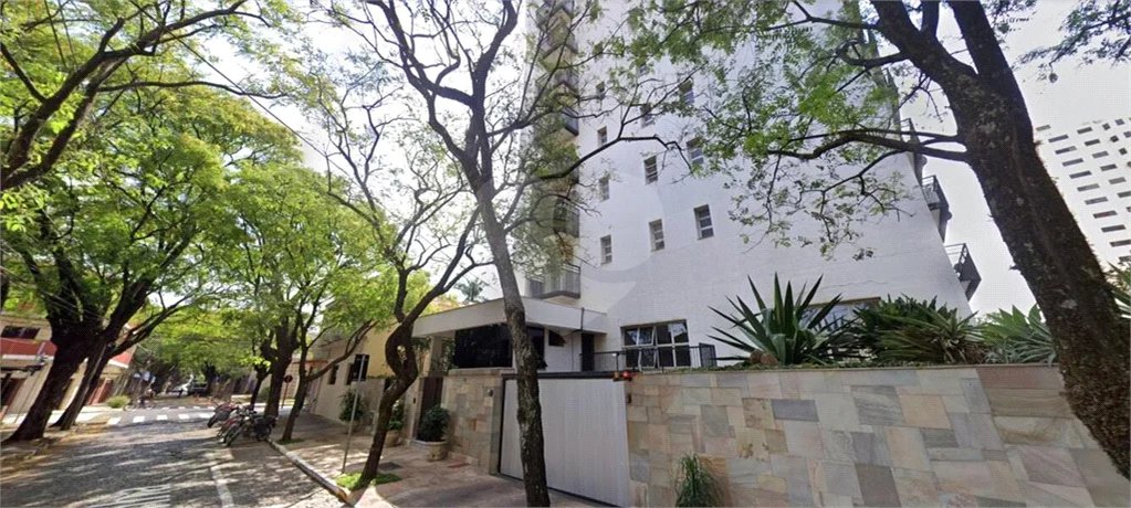 Apartamento à venda com 4 quartos, sendo 2 suítes, no Centro, Araraquara, SP