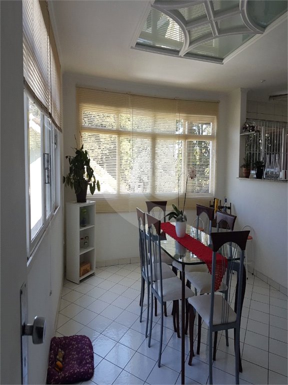 Casa à venda com 4 quartos, sendo 2 suítes, no condomínio Ibiratiba, São Paulo - SP