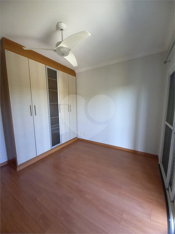 Casa à venda com 5 quartos, sendo 3 suítes, no condomínio Vinhas da Vista Alegre - Lado Sede, Vinhedo - SP