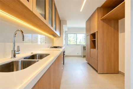 Apartamento à venda com 4 quartos, sendo 1 suíte, em Alto da Boa Vista, São Paulo, SP