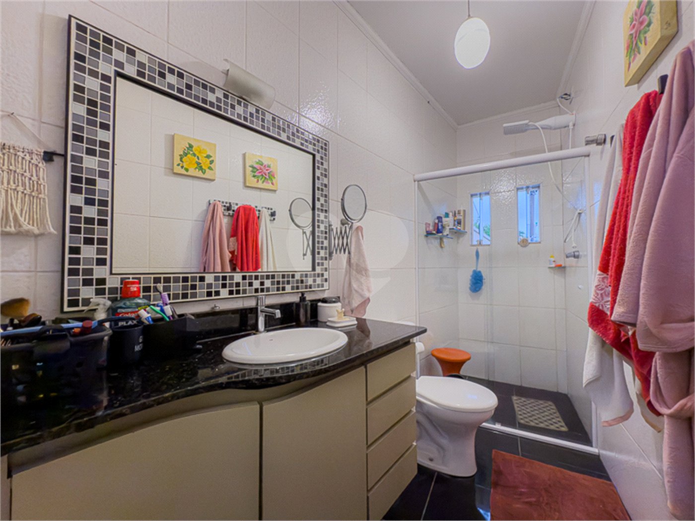 Casa com 3 Dormitórios e 2 suítes à Venda no Bairro da Saúde