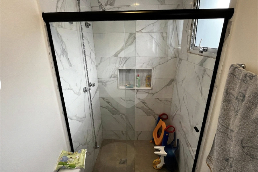 Casa à venda com 3 suítes no condomínio Barbará IV, São Paulo - SP