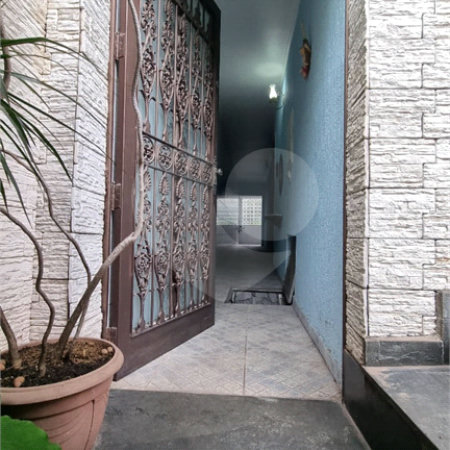 Sobrado à venda com 4 quartos em Vila Dom Pedro II, São Paulo, SP