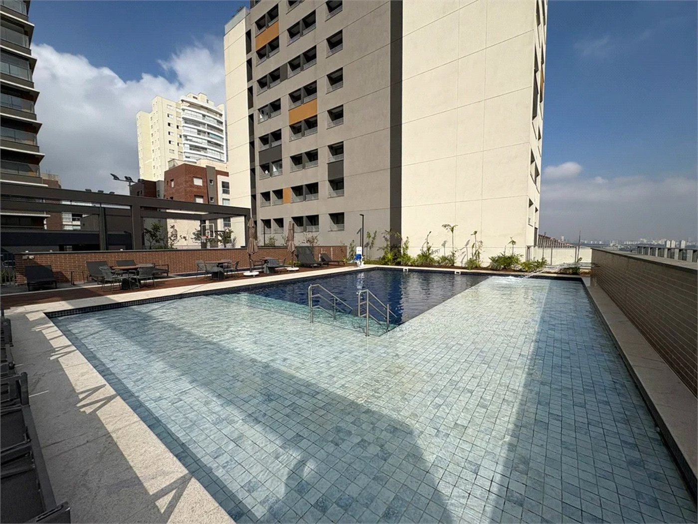 Apartamento à venda com 3 suítes em Alto da Lapa, São Paulo, SP
