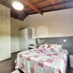 Casa à venda com 3 suítes no condomínio Cantareira, Mairiporã - SP