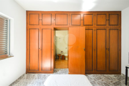 Casa à venda com 3 quartos, sendo 1 suíte, em Planalto Paulista, São Paulo, SP
