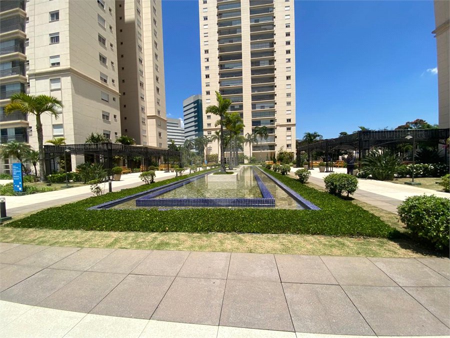 Apartamento à venda com 3 suítes em Jardim Marajoara, São Paulo, SP