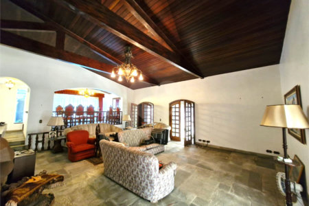 Casa Térrea à venda com 5 quartos, sendo 3 suítes, em Granja Julieta, São Paulo, SP