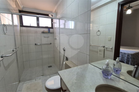 Apartamento à venda com 3 quartos, sendo 1 suíte, em Vila Seixas, Ribeirão Preto, SP