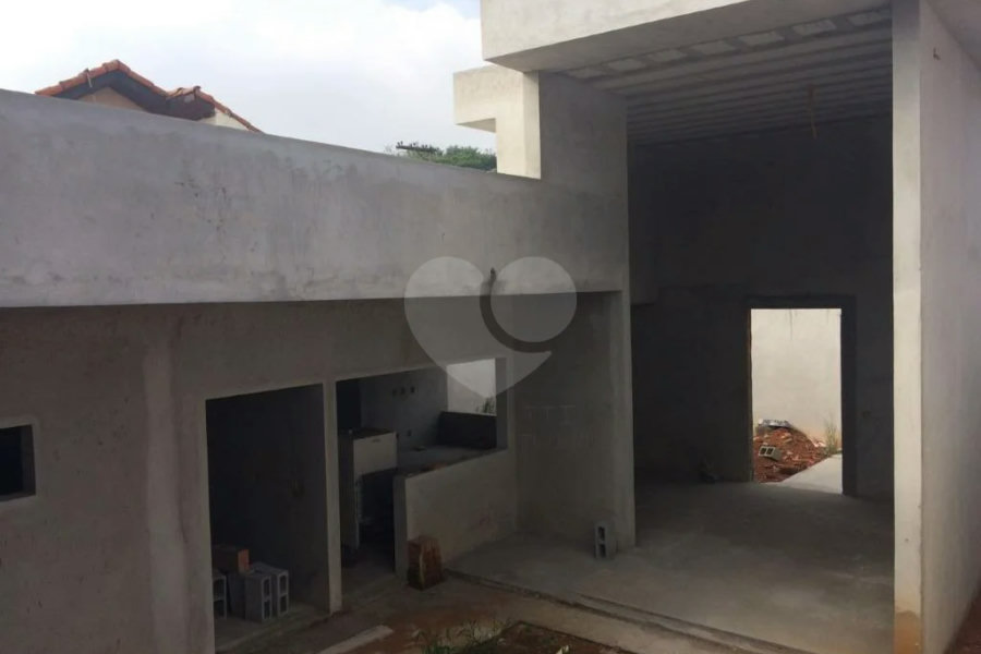 Casa à venda com 3 suítes em Tremembé, São Paulo, SP