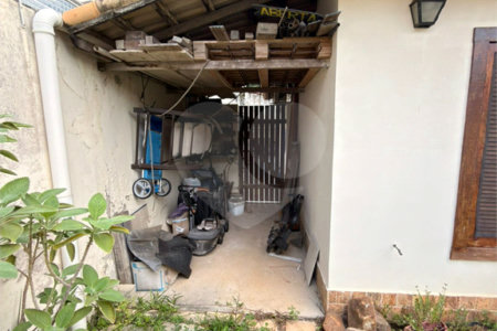Casa à venda com 3 suítes em Portinho, Cabo Frio, RJ