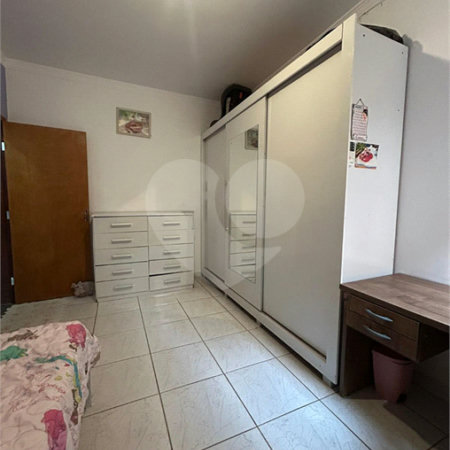 Sobrado à venda com 3 quartos, sendo 1 suíte,  em Jardim Regina, Indaiatuba, SP