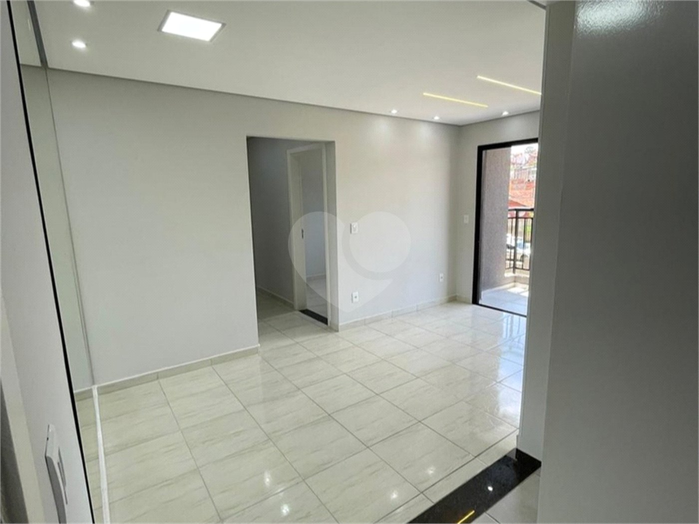 Apartamento à venda com 2 quartos em Vila Domingues, Votorantim, SP