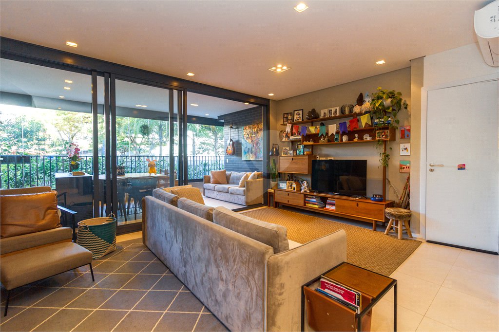 Apartamento à venda com 3 suítes em Brooklin, São Paulo, SP