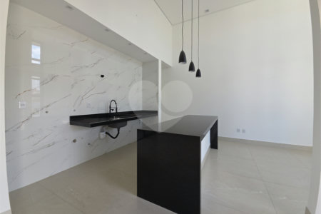 Casa à venda com 3 suítes no condomínio Helena Maria, Sorocaba - SP