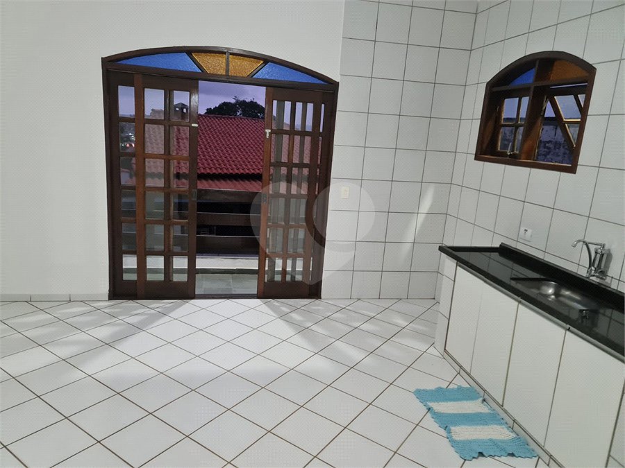 Sobrado para alugar com 3 quartos, sendo 2 suítes, em Jardim Paulista, Atibaia, SP