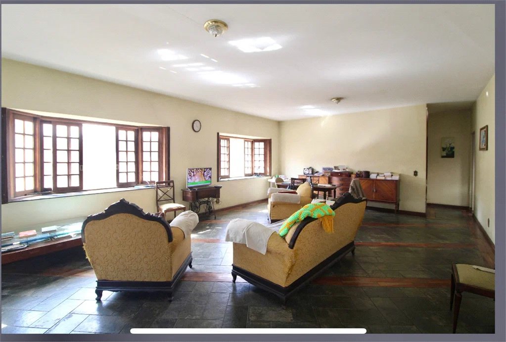 Casa à venda com 4 quartos, sendo 2 suítes, em Jardim Santa Helena, São Paulo, SP