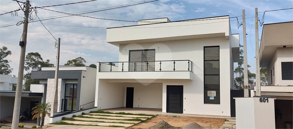 Casa à venda com 3 suítes no condomínio Central Parque, Salto - SP