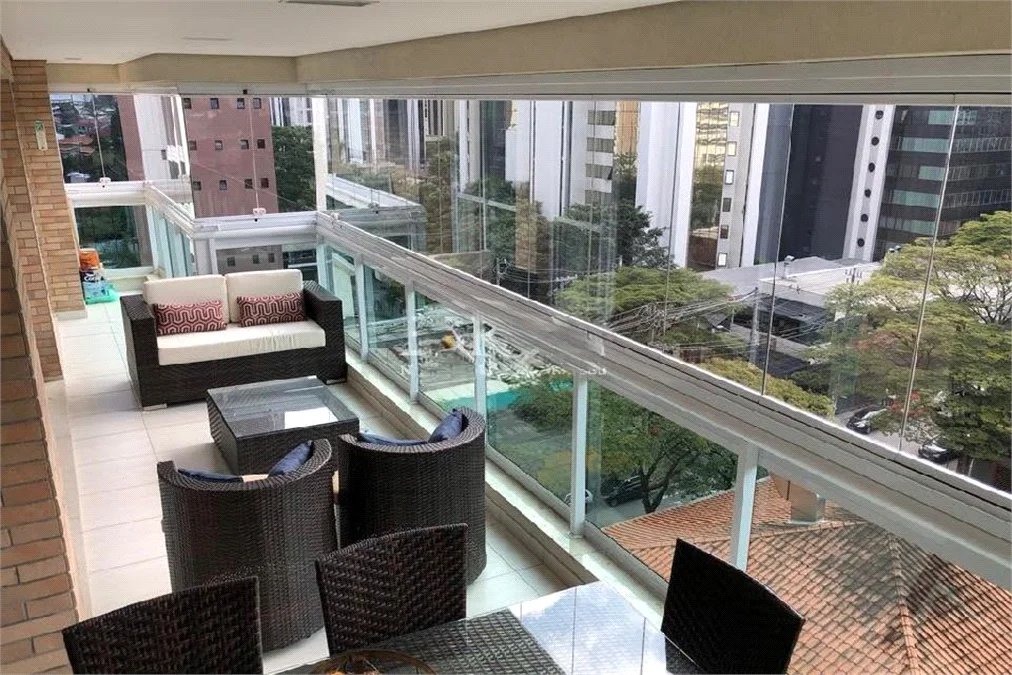 Apartamento à venda com 4 suítes em Cidade Monções, São Paulo, SP