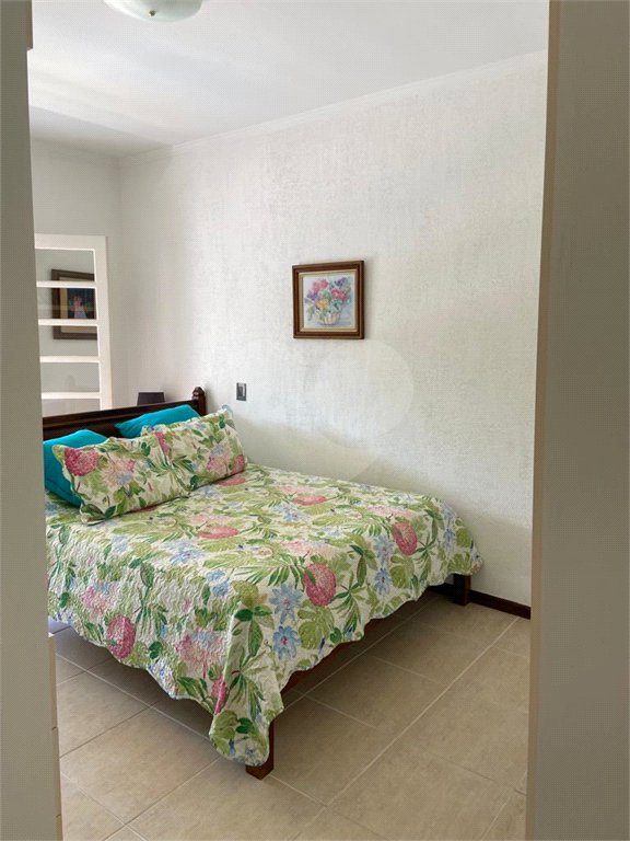 Casa à venda com 6 quartos, sendo 3 suítes,  em Marambaia, Vinhedo, SP