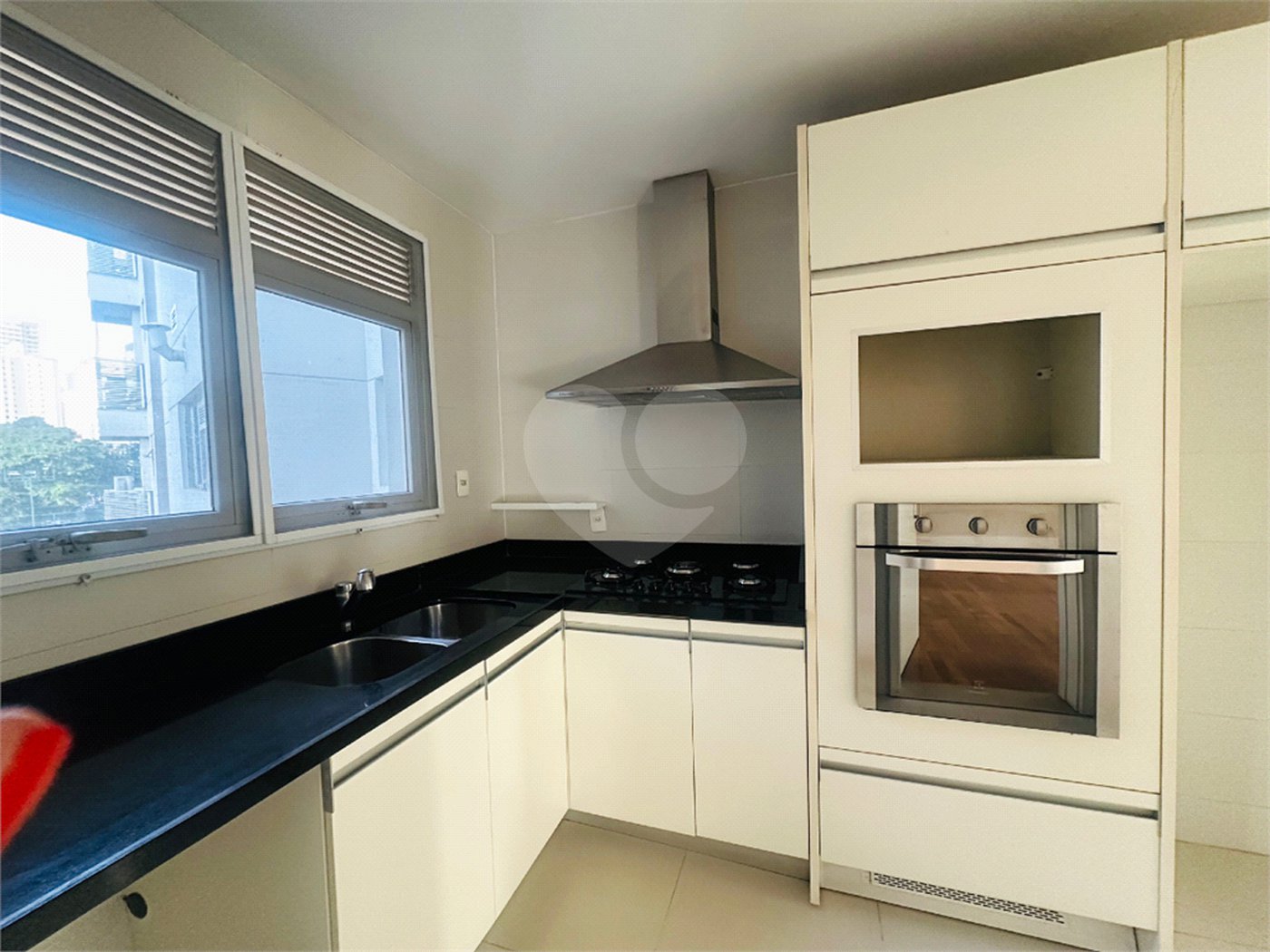 Apartamento à venda com 4 quartos, sendo 2 suítes, em Paraíso, São Paulo, SP