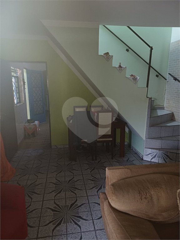 Casa à venda com 4 quartos em Vila Nivi, São Paulo, SP