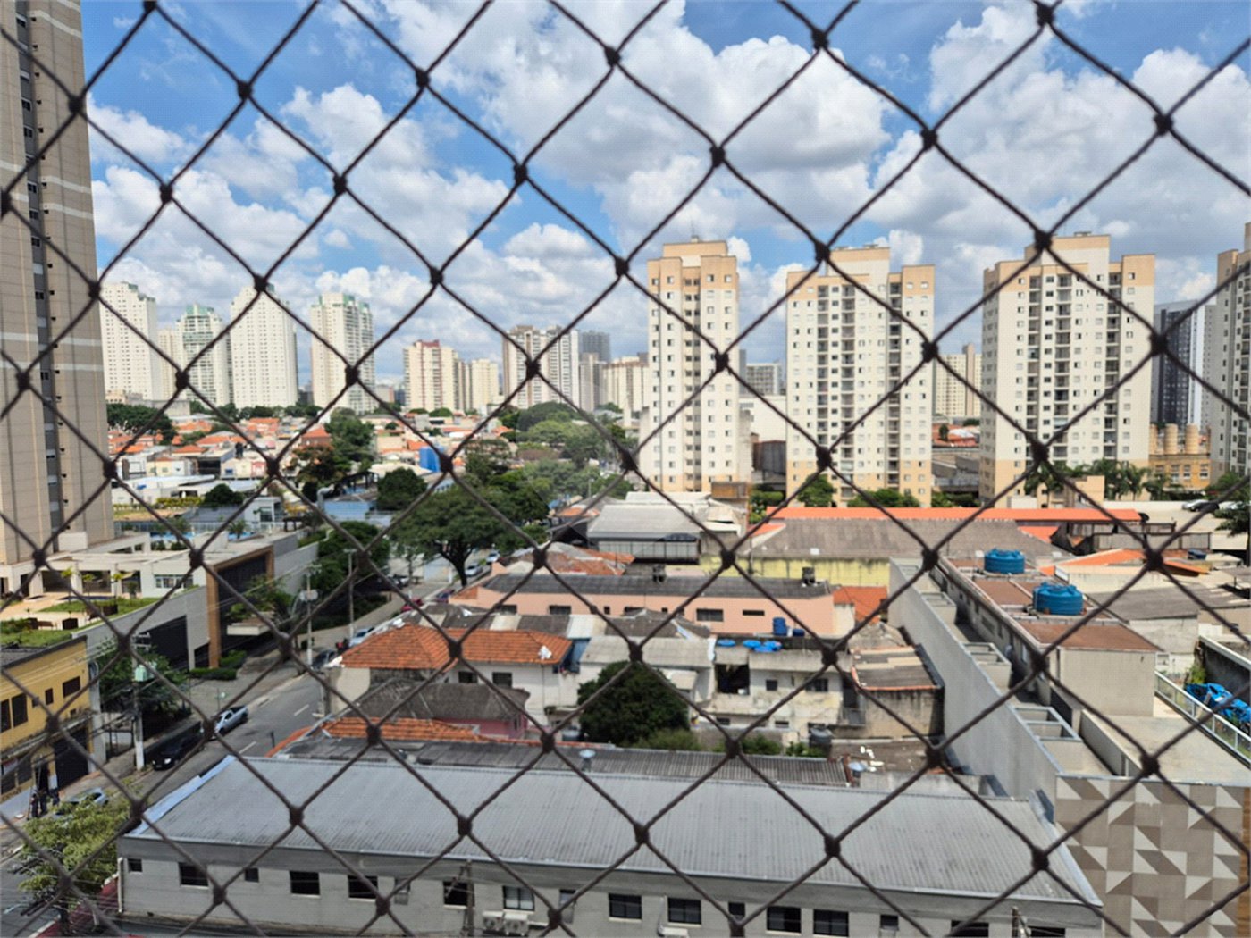 Apartamento à venda com 2 quartos, sendo 1 suíte,  em Quarta Parada, São Paulo, SP