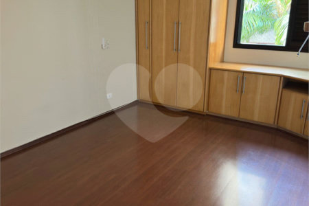 Apartamento à venda com 3 quartos, sendo 1 suíte,  em Jardim Paulistano, São Paulo, SP