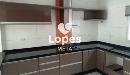 Casa à venda com 3 quartos, sendo 1 suíte,  no condomínio Contemporâneo, Taubaté - SP