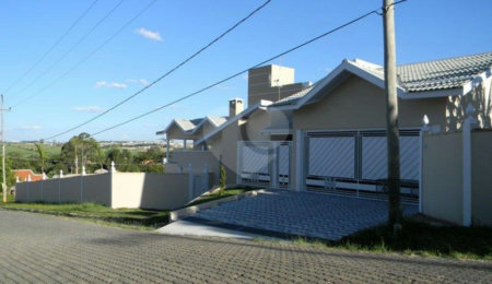 Chácara à venda com 5 quartos, sendo 2 suítes,  em Terras de Santa Rosa II, Salto, SP