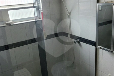 Sobrado à venda com 2 quartos em Cidade Líder, São Paulo, SP