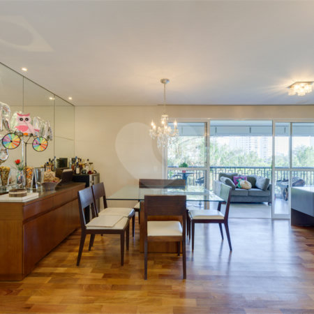 Apartamento para alugar com 3 quartos, sendo 1 suíte, em Alto da Boa Vista, São Paulo, SP