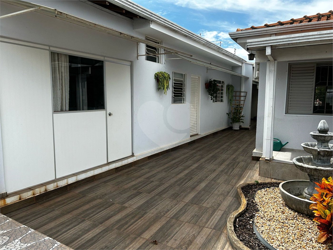 Casa à venda com 4 quartos em Jardim das Estações (vila Xavier), Araraquara, SP