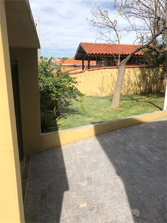 Casa à venda com 1 suíte no Centro, Vinhedo, SP