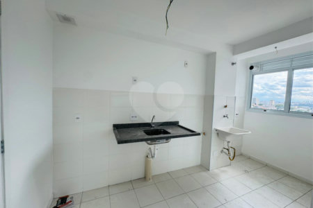 Apartamento à venda com 2 quartos, sendo 1 suíte, em Vila Galvão, Guarulhos, SP