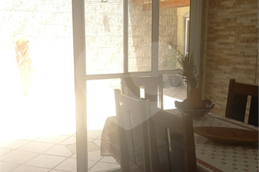 Casa à venda com 5 quartos, sendo 2 suítes, em Jardim Santa Clara, Guarulhos, SP