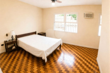 Sobrado à venda com 3 quartos, sendo 1 suíte, em Brooklin, São Paulo, SP