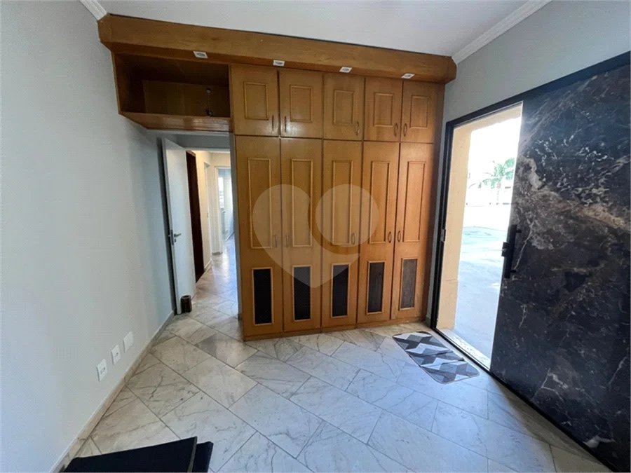 Apartamento Garden com 195 m² de Área Útil, 3 Dormitórios e 2 Vagas