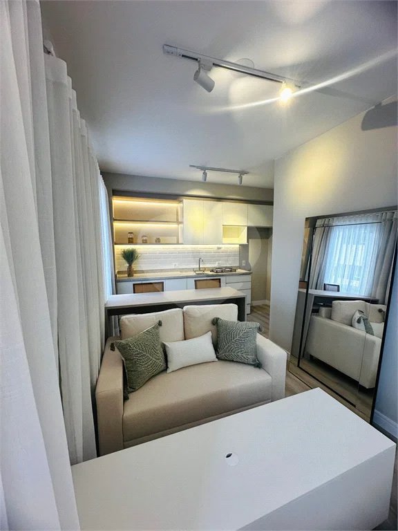 Studio mobiliado, a venda com 27m² - Lazer completo