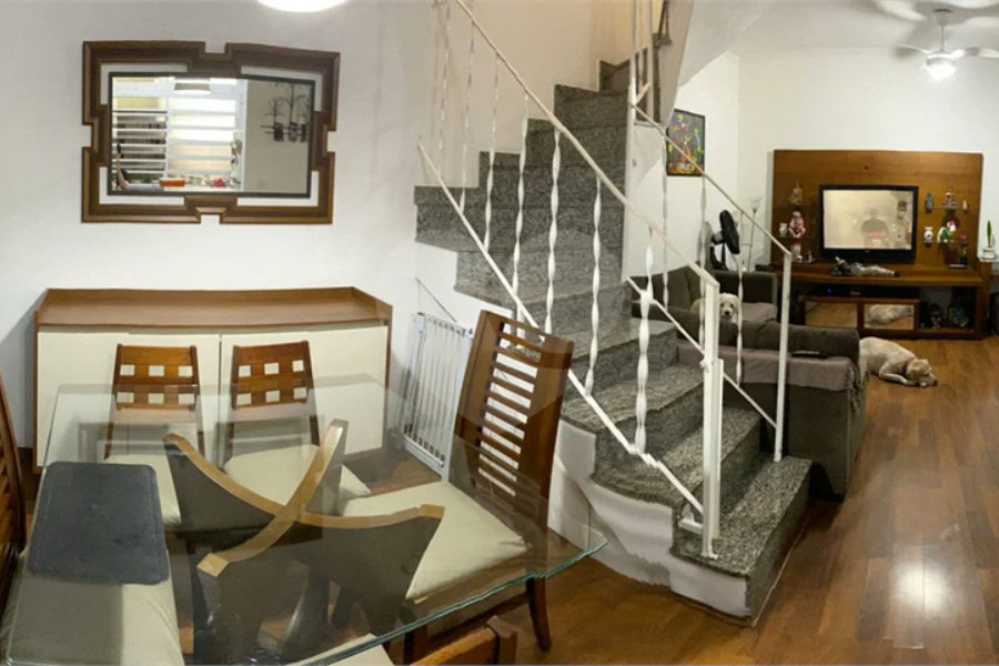 Sobrado à venda com 2 suítes em Santa Terezinha, São Paulo, SP