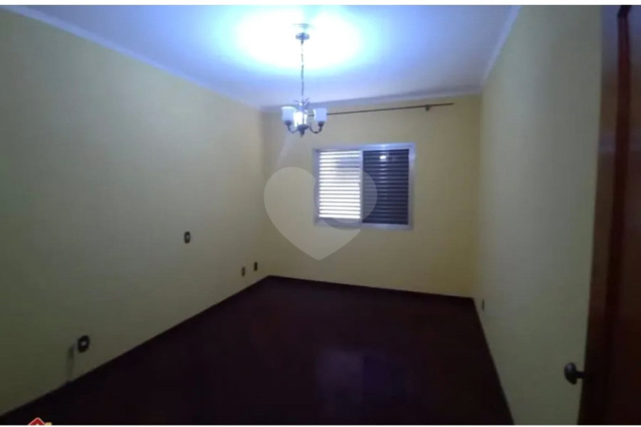 Casa à venda com 3 quartos, sendo 1 suíte,  em Vila Maria, São Paulo, SP