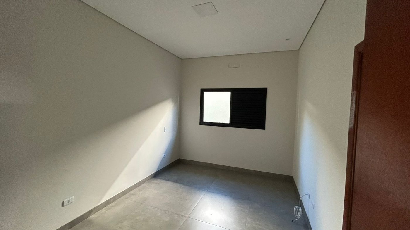 Casa à venda com 3 suítes em Três Lagoas, MS