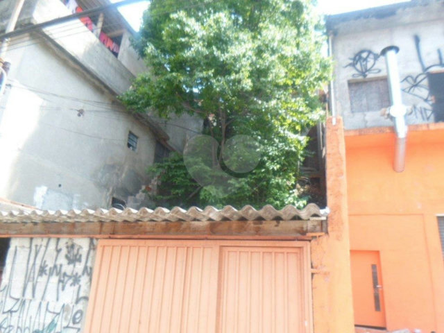 Terreno à venda em Parada Inglesa, São Paulo, SP