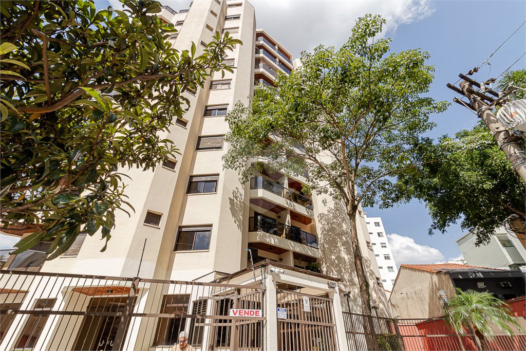 Apartamento à venda com 3 suítes em Aclimação, São Paulo, SP