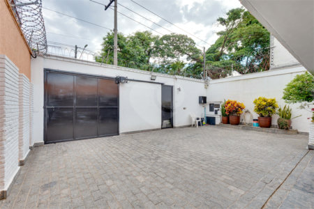 Casa à venda com 4 quartos, sendo 1 suíte, em Brooklin Paulista, São Paulo, SP